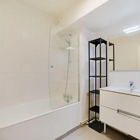 Elegance For 4 People - Moulin Rouge Pigalle Apartment *